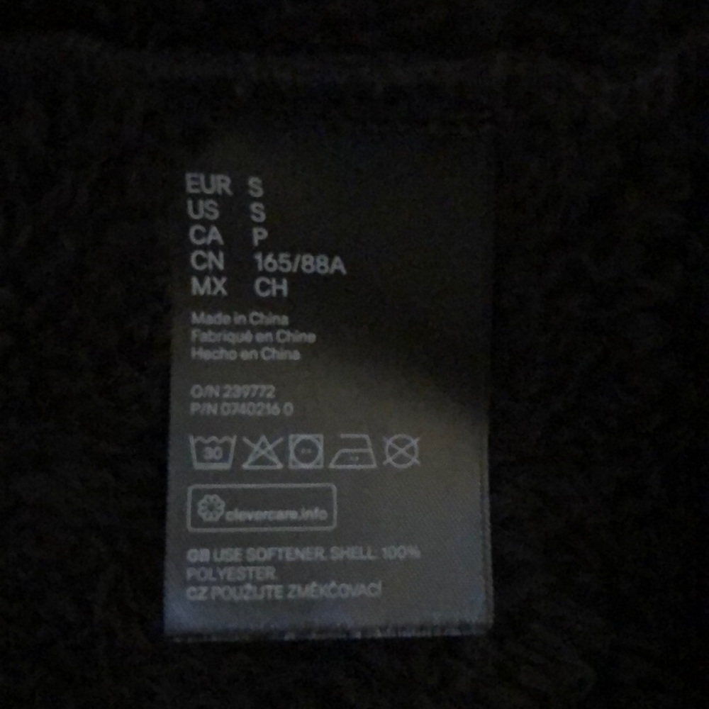 Divided Jacket - Picture 2 of 12